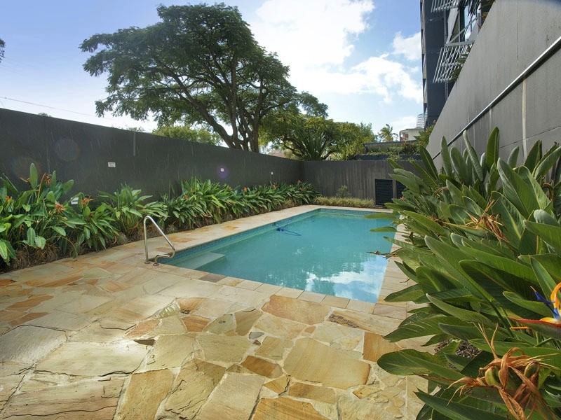 606/25-33 DIX ST, Redcliffe QLD 4020