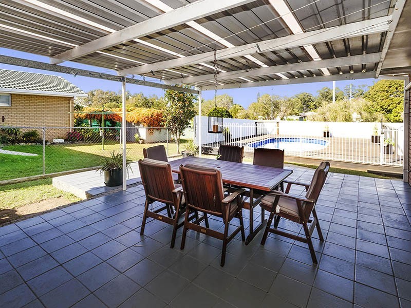 22 TAINTON ST, Clontarf QLD 4019