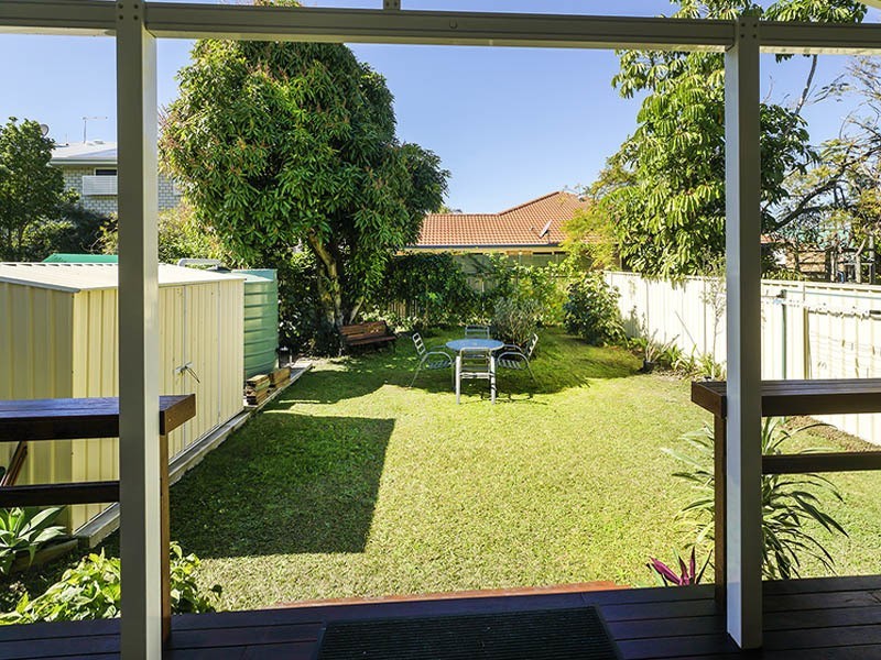 36  LIVERMORE STREET, Redcliffe QLD 4020