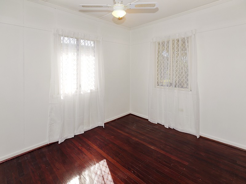 104 DOVER ROAD, Redcliffe QLD 4020