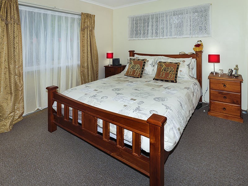 111 KLINGNER RD, Redcliffe QLD 4020