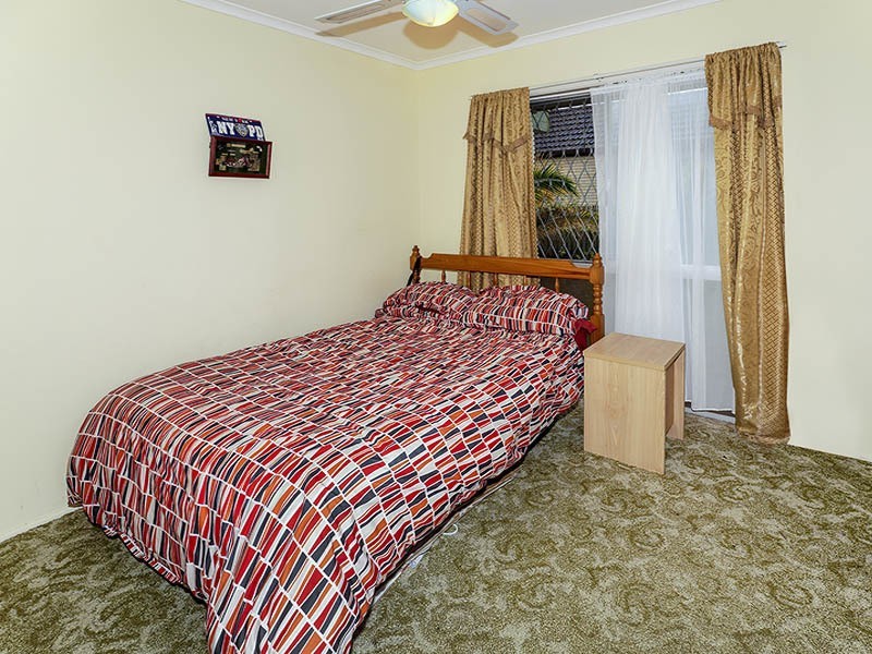 111 KLINGNER RD, Redcliffe QLD 4020