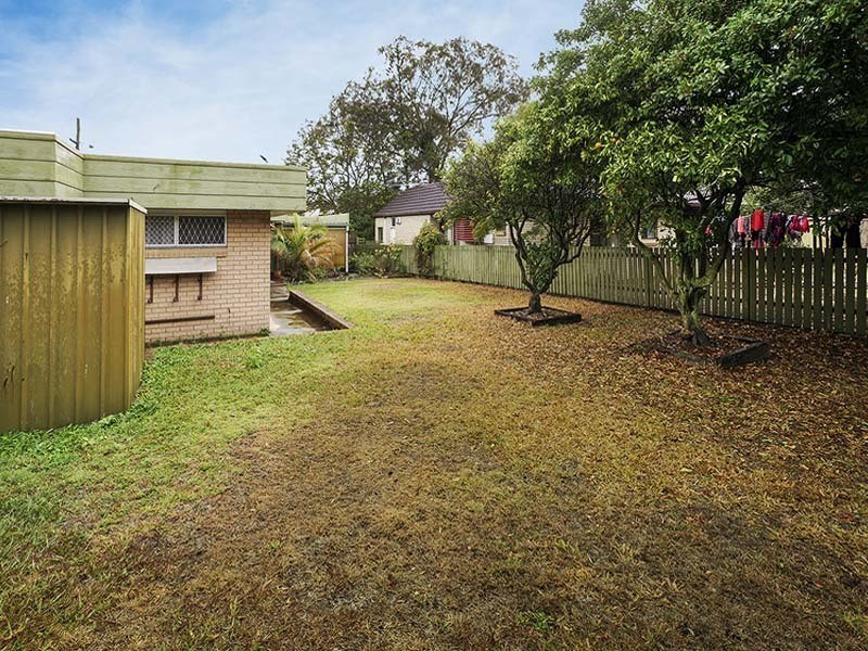 111 KLINGNER RD, Redcliffe QLD 4020