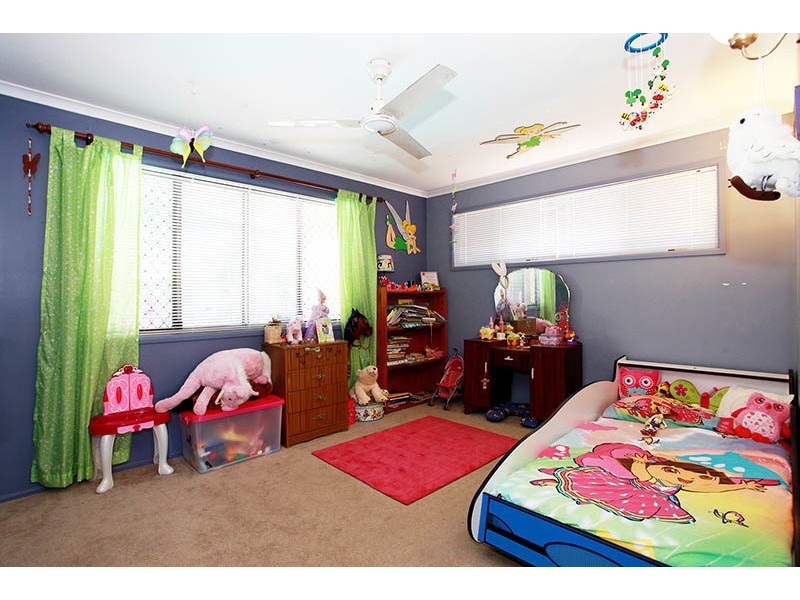 6 COLUMBIA COURT, Newport QLD 4020