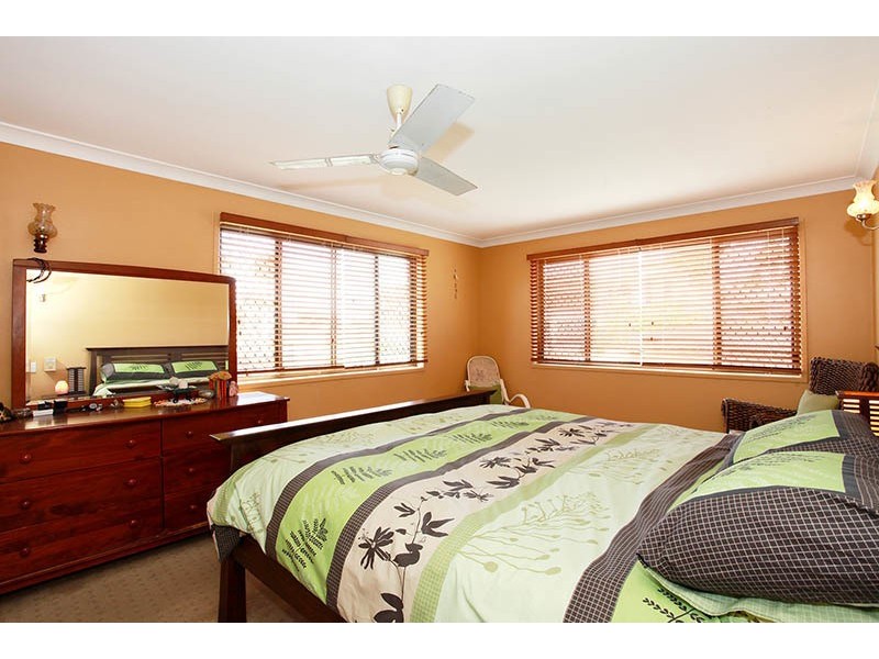 6 COLUMBIA COURT, Newport QLD 4020
