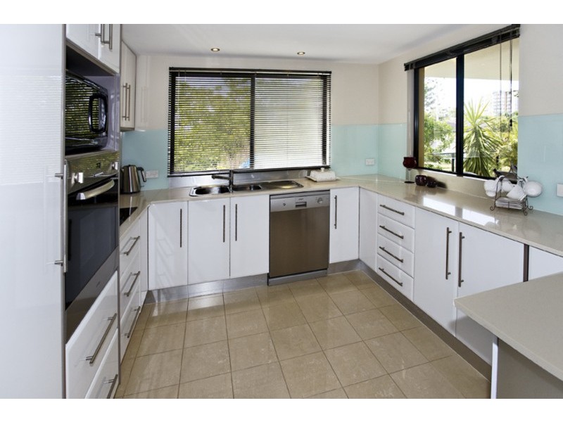1/11 DIX STREET, Redcliffe QLD 4020