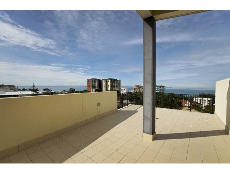 1/11 DIX STREET, Redcliffe QLD 4020