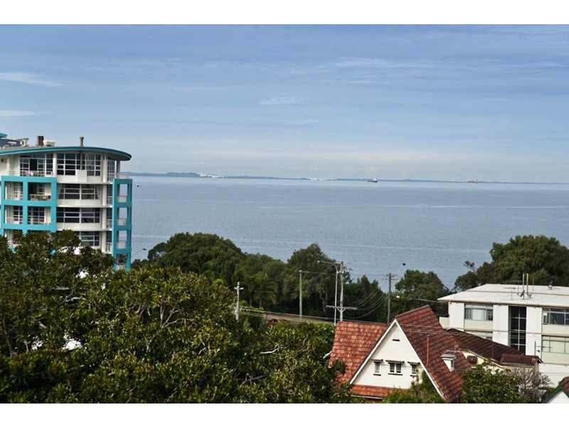 1/11 DIX STREET, Redcliffe QLD 4020