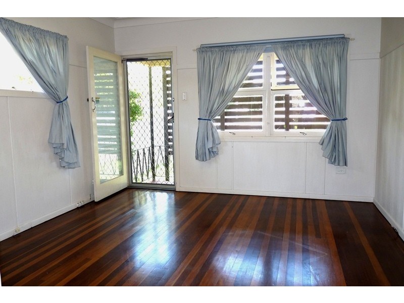 598  OXLEY AVE, Scarborough QLD 4020