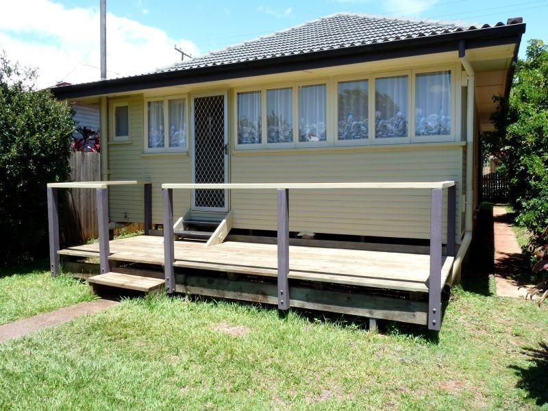 598  OXLEY AVE, Scarborough QLD 4020