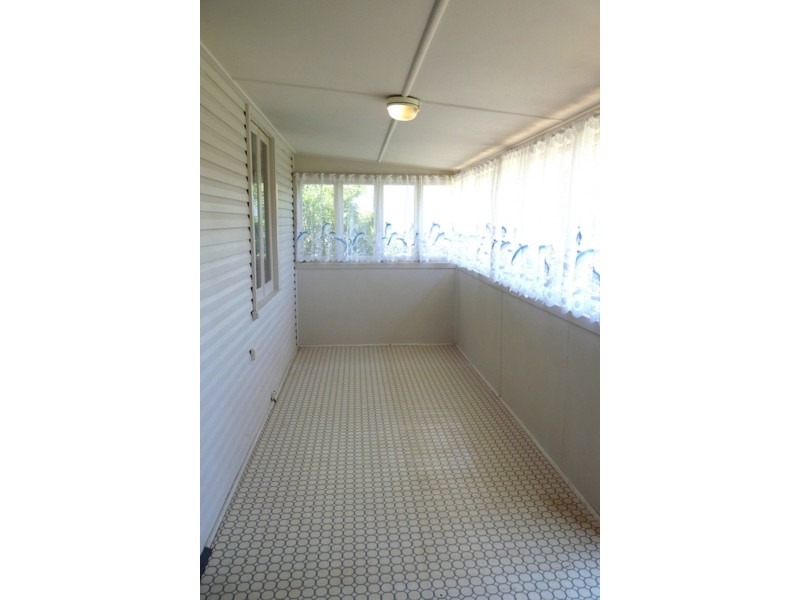 598  OXLEY AVE, Scarborough QLD 4020