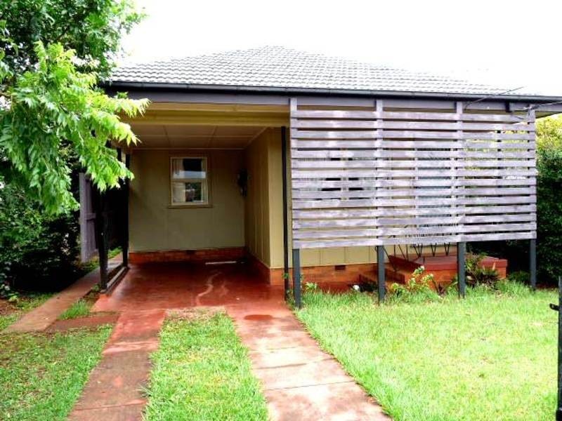 598  OXLEY AVE, Scarborough QLD 4020
