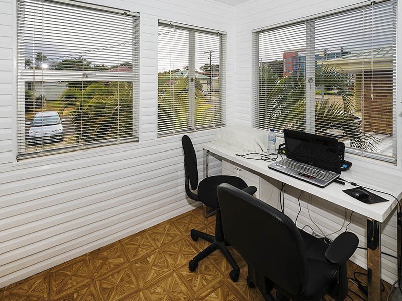 38 PERCY ST, Redcliffe QLD 4020