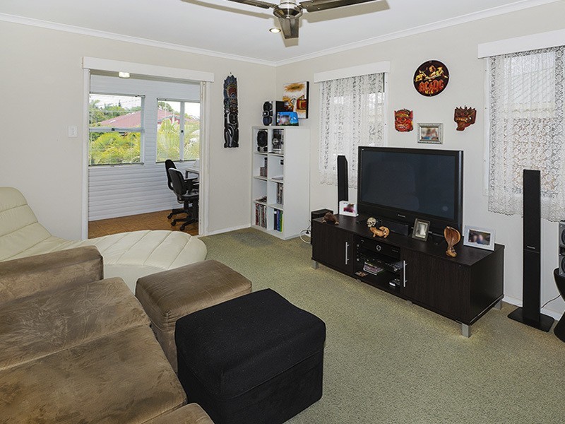 38 PERCY ST, Redcliffe QLD 4020