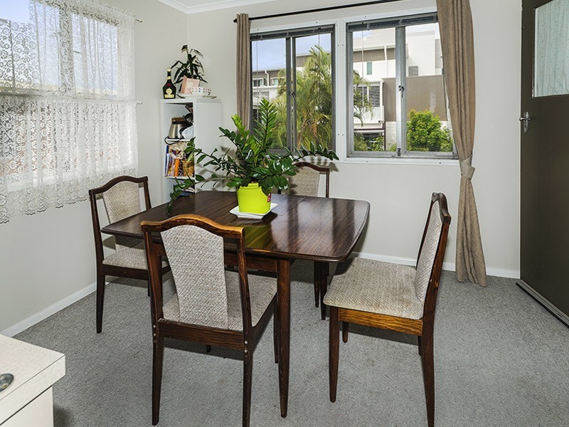 38 PERCY ST, Redcliffe QLD 4020