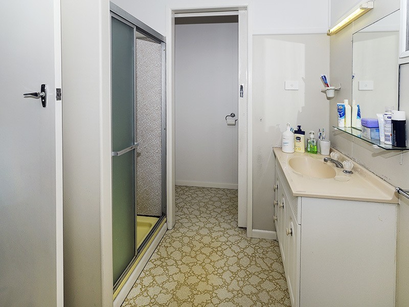 38 PERCY ST, Redcliffe QLD 4020