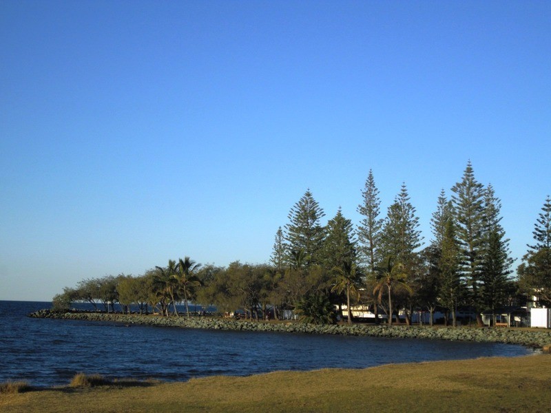 1a FOURTH AVE, Scarborough QLD 4020