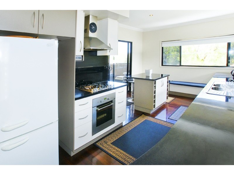 1 PETERSON STREET, Scarborough QLD 4020