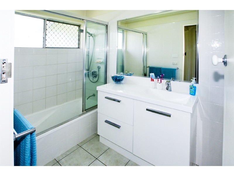 22 HENZELL STREET, Kippa-ring QLD 4021