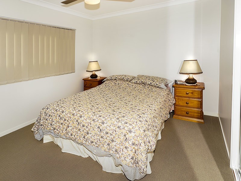 4/32 BUNTON ST, Scarborough QLD 4020