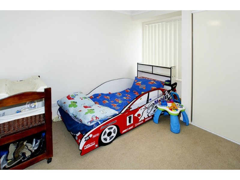 16 EUGENIA AVENUE, Rothwell QLD 4022