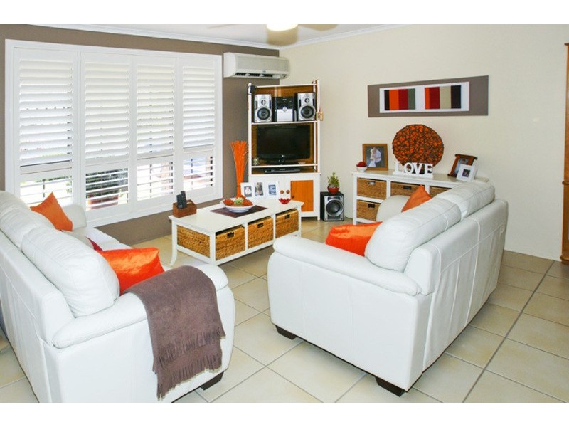 2 CLARET COURT, Kippa-ring QLD 4021