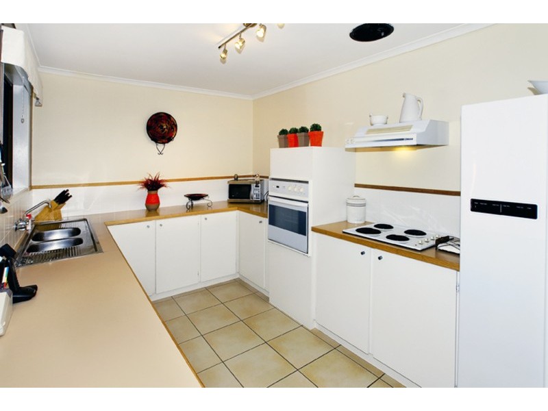 2 CLARET COURT, Kippa-ring QLD 4021