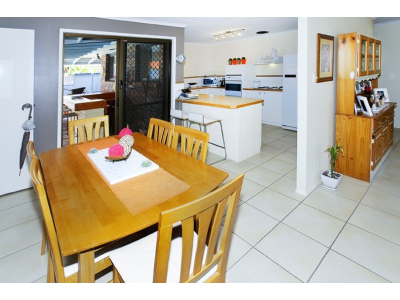 2 CLARET COURT, Kippa-ring QLD 4021