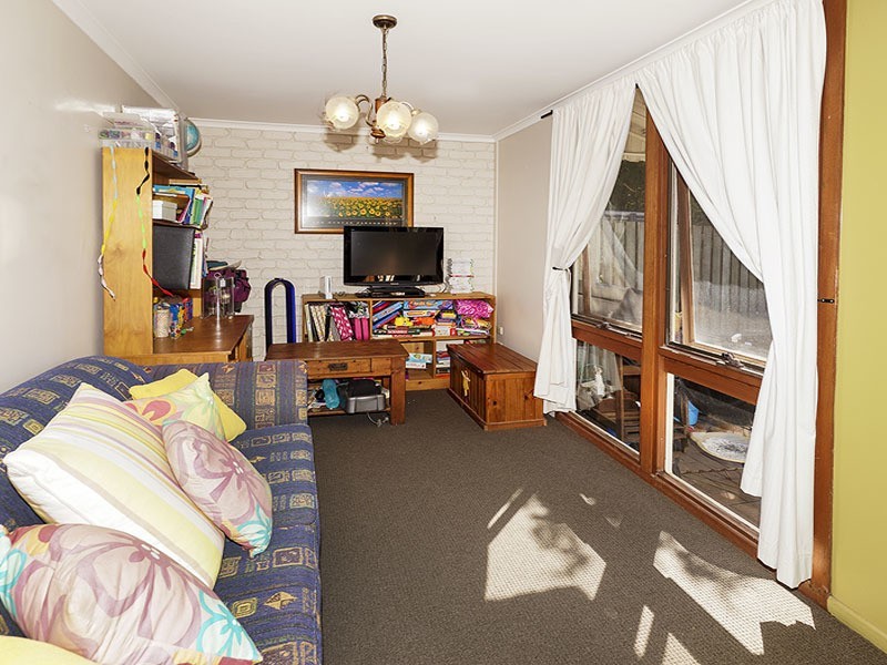 2/4 GRIFFITH RD, Scarborough QLD 4020