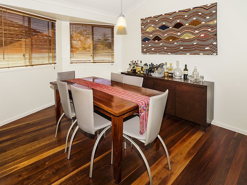 25 THURECHT PDE, Scarborough QLD 4020