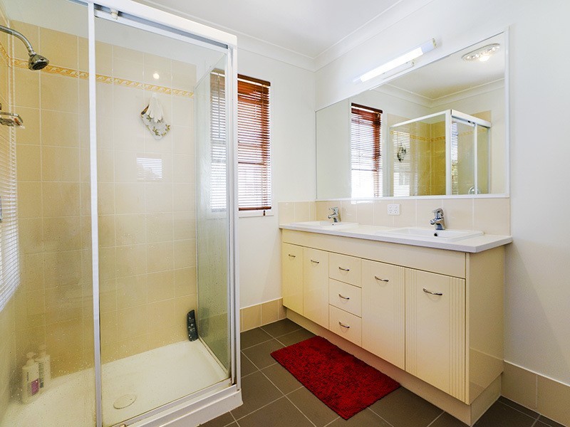 25 THURECHT PDE, Scarborough QLD 4020