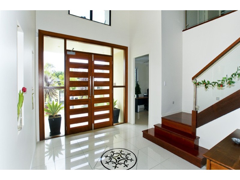 2 SKANDIA COURT, Newport QLD 4020