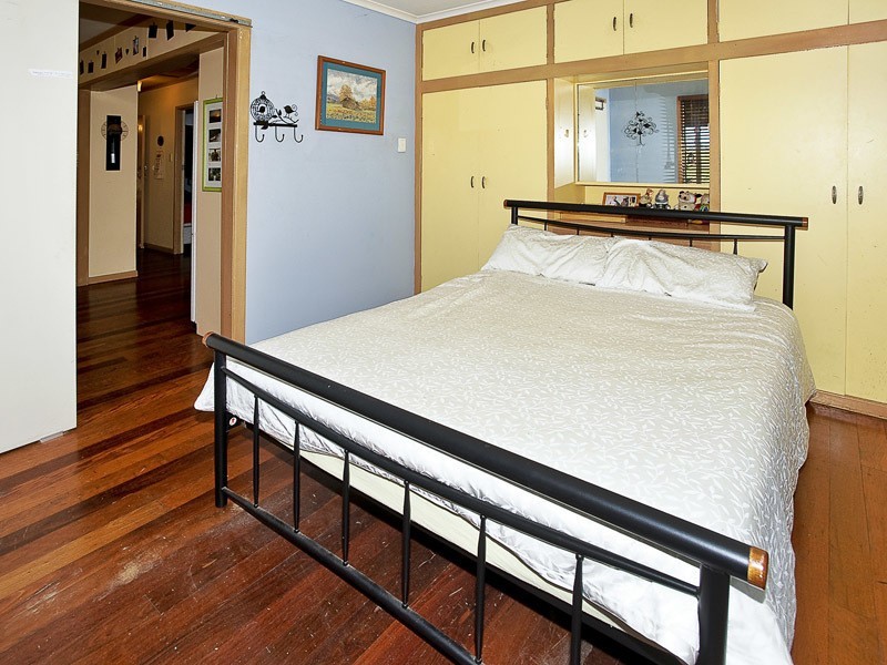 52 KIPPA ST, Kippa-ring QLD 4021