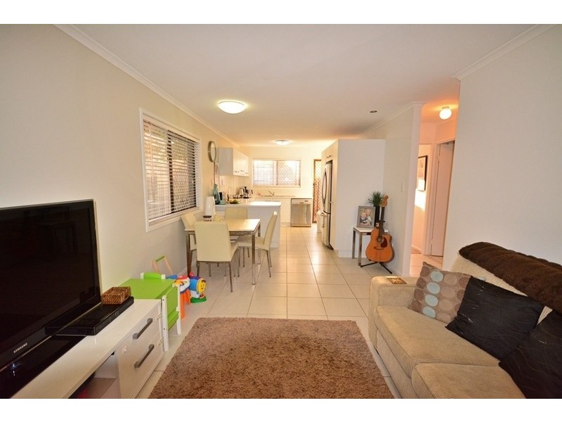 4/9 QUEEN ST, Scarborough QLD 4020