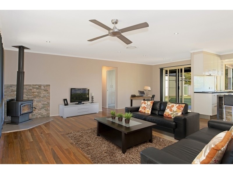 99 WILLIAMSON RD, Morayfield QLD 4506