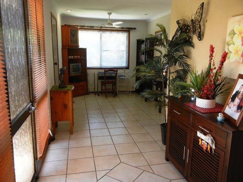 10 NEWPORT DRIVE, Newport QLD 4020