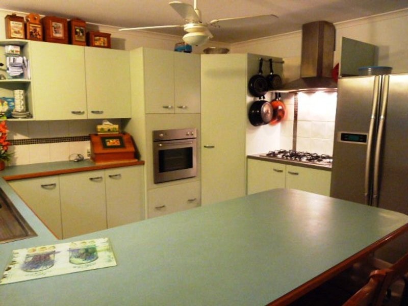 10 NEWPORT DRIVE, Newport QLD 4020