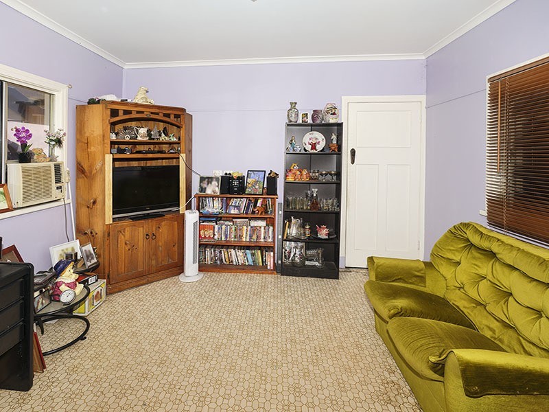10 THOMAS STREET, Clontarf QLD 4019