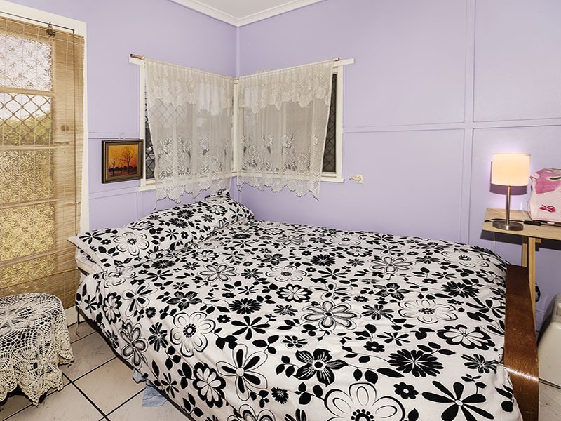 10 THOMAS STREET, Clontarf QLD 4019