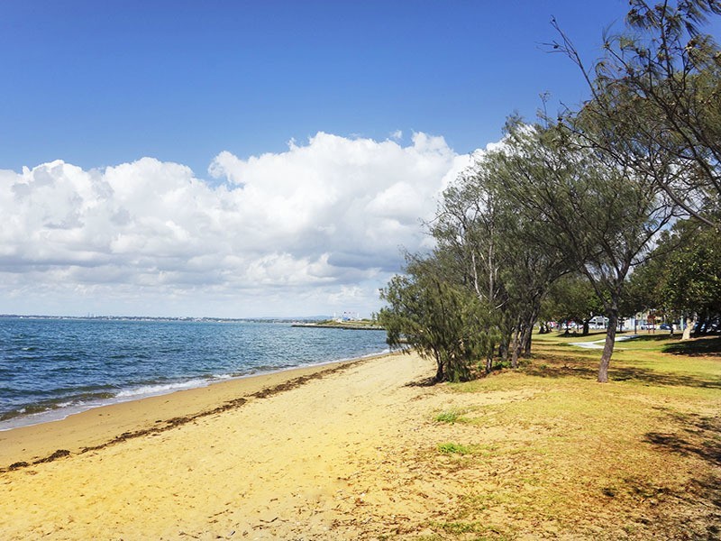 10 THOMAS STREET, Clontarf QLD 4019