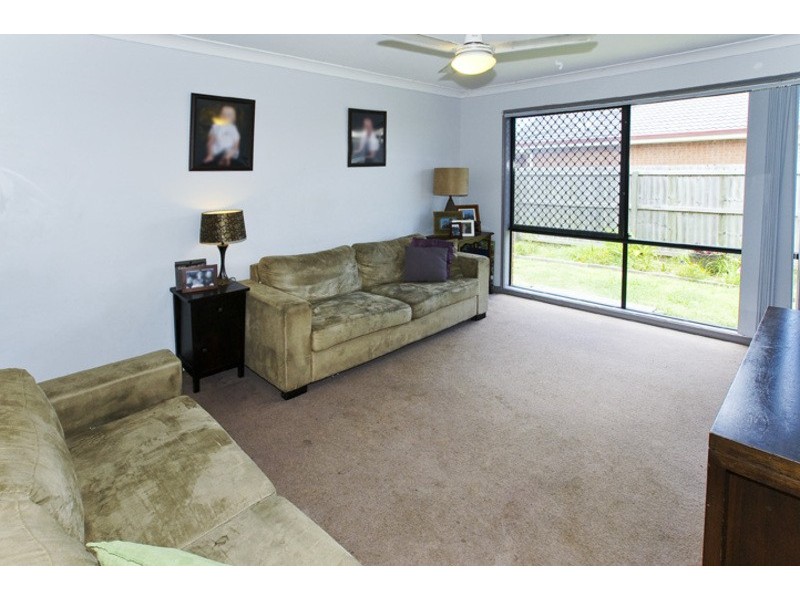 5 HUBNER DRIVE, Rothwell QLD 4022