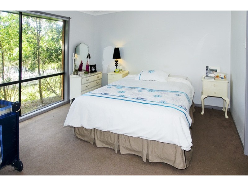 5 HUBNER DRIVE, Rothwell QLD 4022