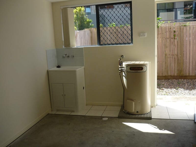 5/34 SILVYN STREET, Redcliffe QLD 4020