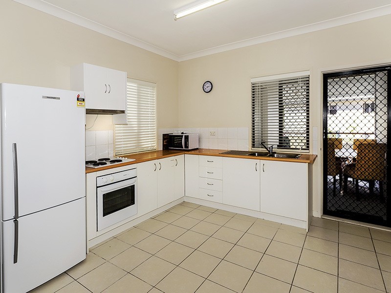 26 SILVYN ST, Redcliffe QLD 4020