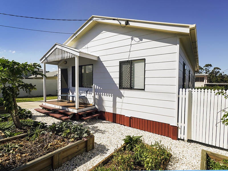 26 SILVYN ST, Redcliffe QLD 4020