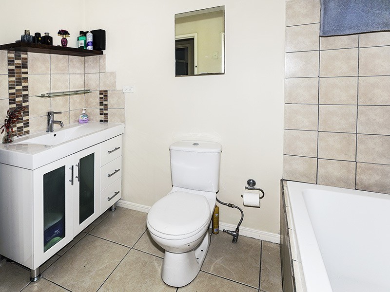 21 GERTRUDE ST, Redcliffe QLD 4020