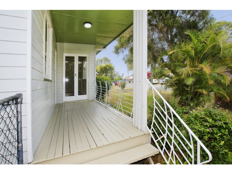 2 DAN ST, Clontarf QLD 4019