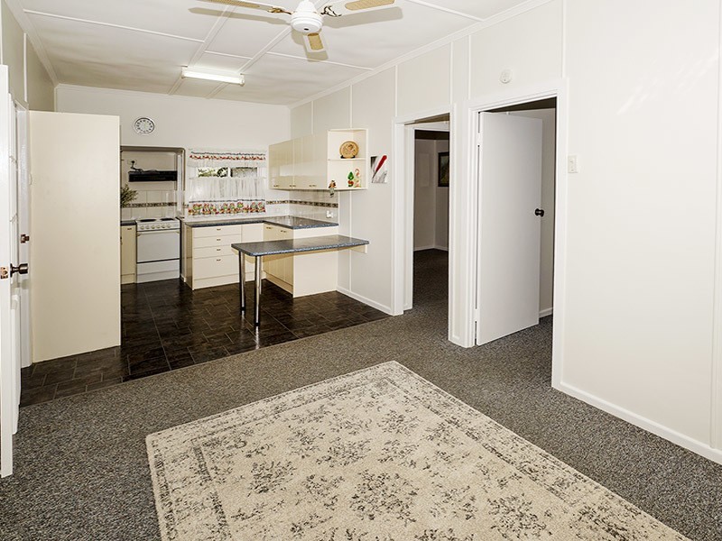 45 LAURA ST, Clontarf QLD 4019