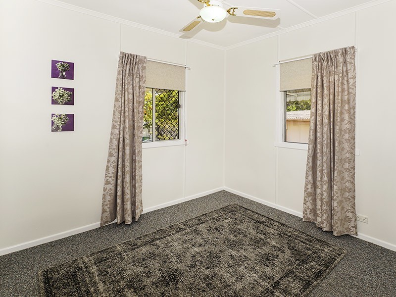 45 LAURA ST, Clontarf QLD 4019