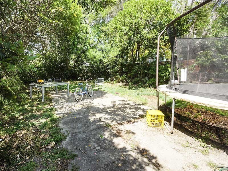 17 GREENUP ST, Redcliffe QLD 4020